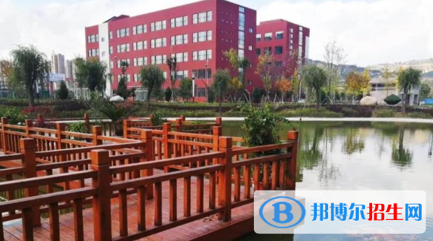 平?jīng)雎殬I(yè)技術(shù)學院五年制大專2020年招生錄取分數(shù)線