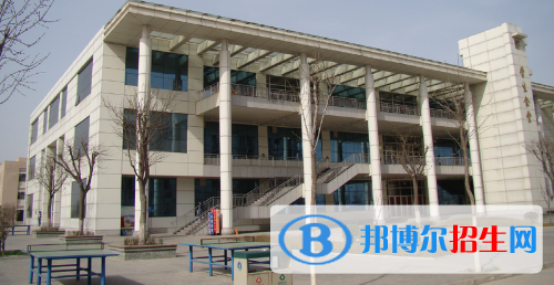咸陽職業(yè)技術(shù)學(xué)院五年制大專2020年招生辦聯(lián)系電話