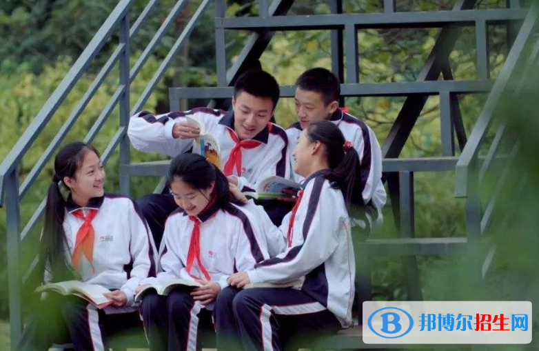 西安第六中學(xué)2020年招生簡(jiǎn)章