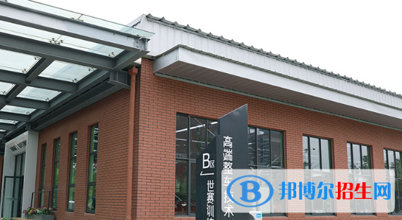 安徽萬(wàn)通高級(jí)技工學(xué)校2020年有哪些專(zhuān)業(yè)