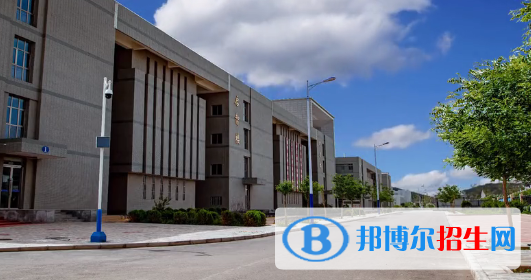 金昌市理工中等專業(yè)學(xué)校2020年報名條件、招生要求、招生對象