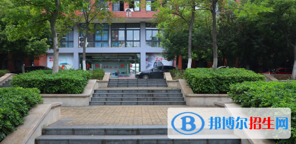 安徽萬通高級技工學(xué)校怎么樣、好不好