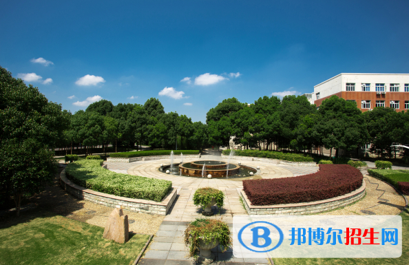 浙江醫(yī)藥高等?？茖W(xué)校2020年招生辦聯(lián)系電話