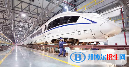 白銀2020年鐵路學校都有什么專業(yè)適合男生