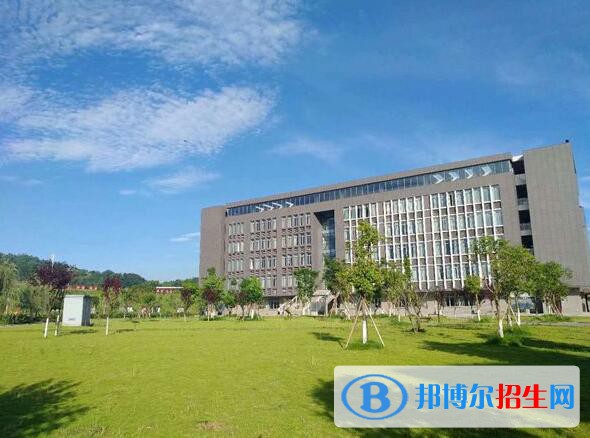重慶化工職業(yè)學(xué)院2020年報(bào)名條件、招生要求、招生對(duì)象