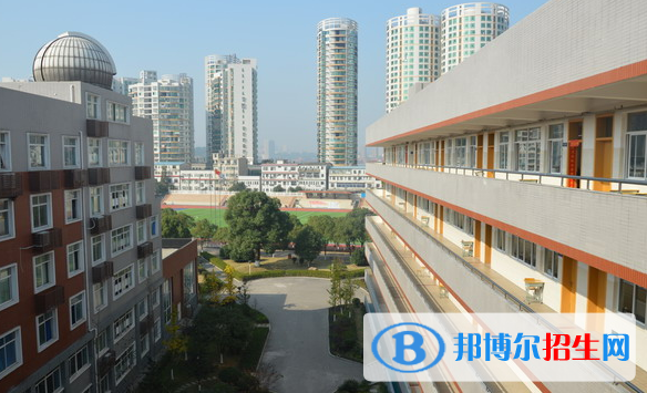 長沙麓山國際實驗學(xué)校地址在哪里