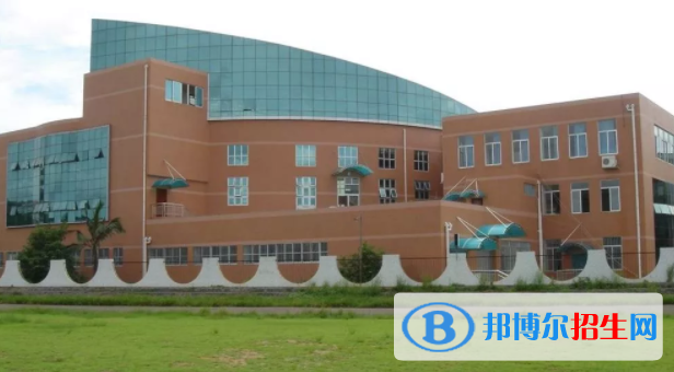 南寧三中國(guó)際學(xué)校初中部2020年報(bào)名條件、招生要求、招生對(duì)象
