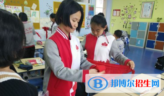 貴陽觀山湖中鐵置業(yè)中加學校初中部地址在哪里