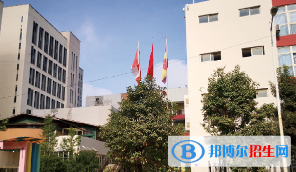 貴陽(yáng)觀山湖中加國(guó)際學(xué)校初中部2020年招生辦聯(lián)系電話