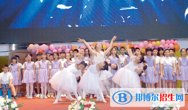 貴陽觀山湖中加國際學校初中部網站網址