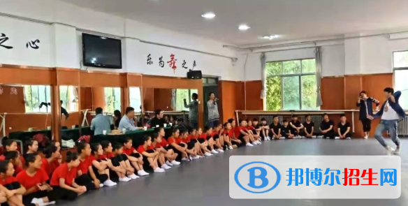 蘭州慈愛實(shí)驗(yàn)藝術(shù)職業(yè)學(xué)校2020年報(bào)名條件、招生要求、招生對象