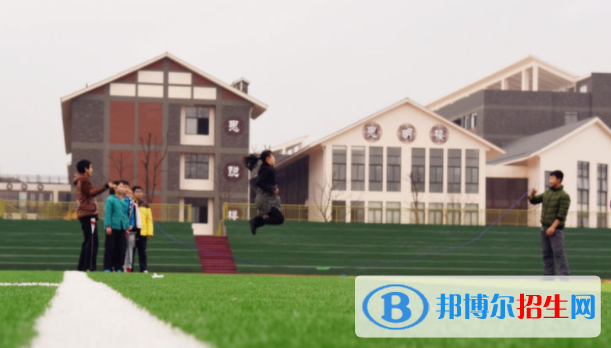 清鎮(zhèn)博雅國際實驗學(xué)校初中部2020年招生計劃