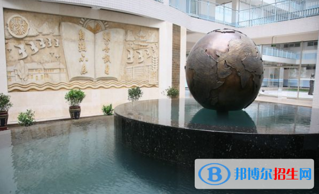 貴陽(yáng)一中新世界國(guó)際學(xué)校初中部2020年招生簡(jiǎn)章