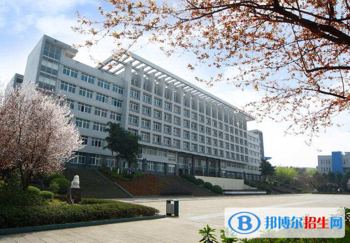 重慶三峽醫(yī)藥高等專(zhuān)科學(xué)校2020年有哪些專(zhuān)業(yè)
