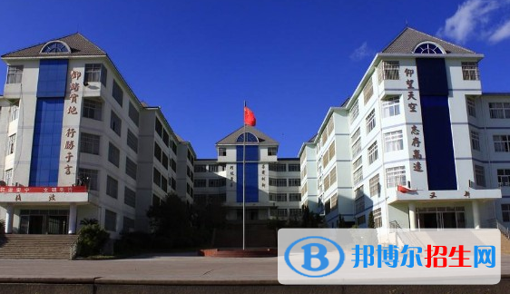 云南外國語學(xué)校初中部2020年報名條件、招生要求、招生對象