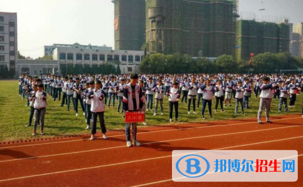 南昌現(xiàn)代外國語學(xué)校初中部2020年招生辦聯(lián)系電話
