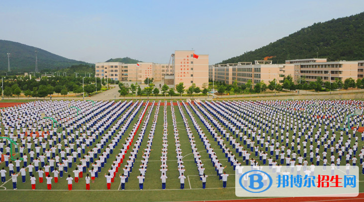 江西西山國際學校初中部網站網址