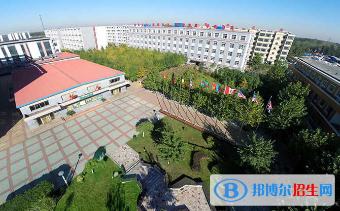 唐山英才國際學(xué)校初中部地址在哪里