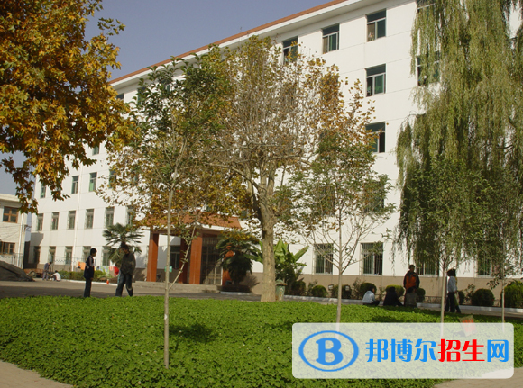 鳳翔縣西街中學(xué)2020年報(bào)名條件、招生要求、招生對象