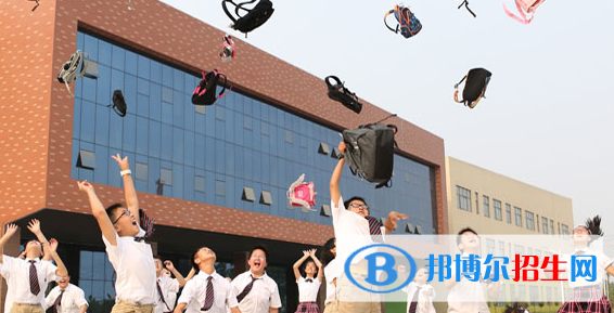 河南師大附中雙語國際學校初中部網(wǎng)站網(wǎng)址
