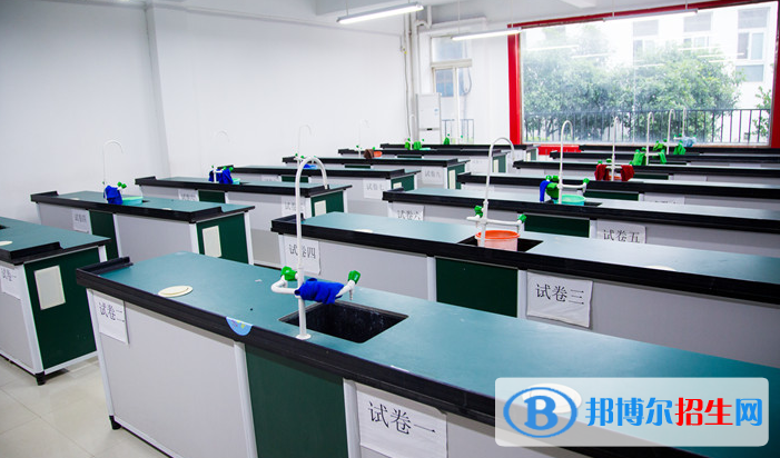 鄭州鄭中國際學校初中部2020年學費、收費多少