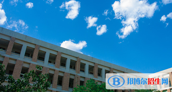 鄭州一八聯(lián)合國(guó)際學(xué)校2020年報(bào)名條件、招生要求、招生對(duì)象