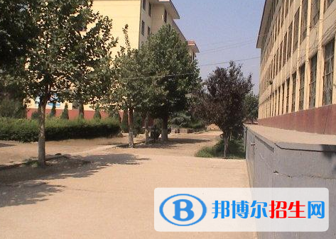  岐山縣蔡家坡高級(jí)中學(xué)2020年學(xué)費(fèi)、收費(fèi)多少