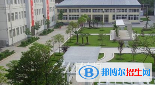 九江2020年學(xué)鐵路學(xué)校哪個學(xué)校好