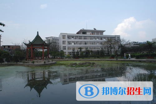 宜賓職業(yè)技術(shù)學(xué)院2020年報(bào)名條件、招生要求、招生對(duì)象