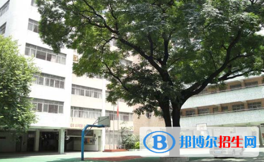 廣州市貿(mào)易職業(yè)高級(jí)中學(xué)2020年宿舍條件