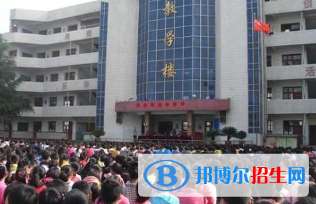  眉縣城關(guān)中學2020年學費、收費多少