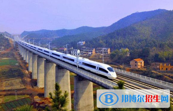 襄陽2020年初中生可以去的鐵路學校