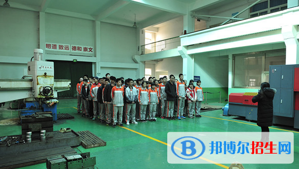濟(jì)南協(xié)和雙語實驗學(xué)校初中部2020年招生辦聯(lián)系電話