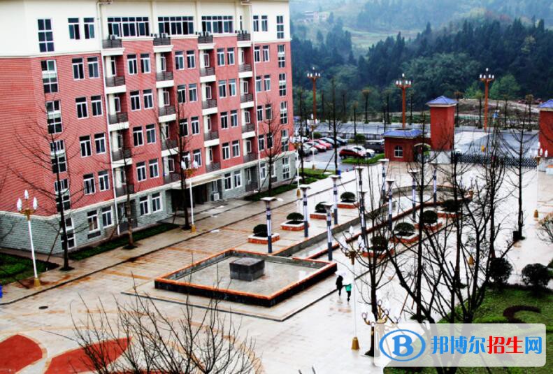 重慶青年職業(yè)技術(shù)學(xué)院2020年報(bào)名條件、招生要求、招生對(duì)象