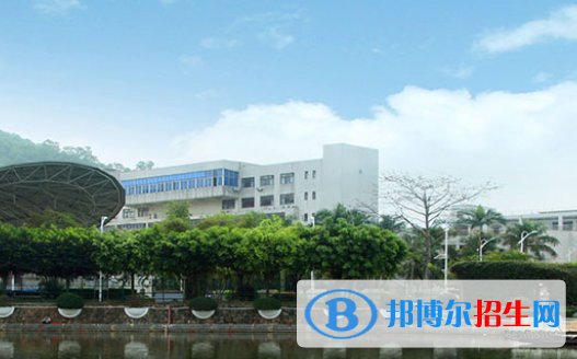 深圳市新鵬職業(yè)高級(jí)中學(xué)2020年招生辦聯(lián)系電話