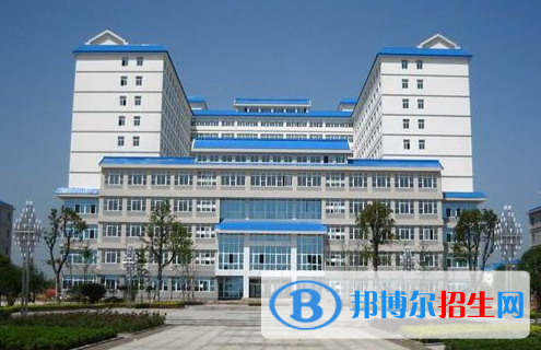 長(zhǎng)江工程職業(yè)技術(shù)學(xué)院8