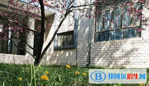西峰北辰職業(yè)技術(shù)學(xué)校2020年報名條件、招生要求、招生對象