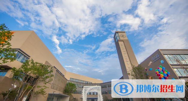 蘇州科技城外國(guó)語(yǔ)學(xué)校初中部2020年招生簡(jiǎn)章