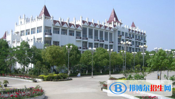 蘇州國(guó)際外語(yǔ)學(xué)校初中部2020年學(xué)費(fèi)、收費(fèi)多少