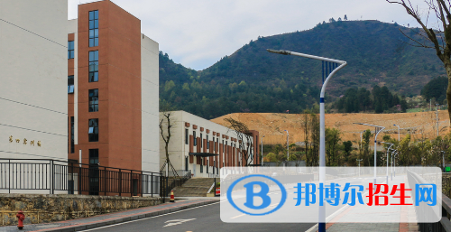 貴州建設(shè)職業(yè)技術(shù)學(xué)院中職部怎么樣、好不好