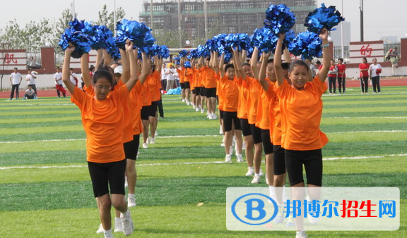 鐘吾國際學(xué)校2020年學(xué)費、收費多少