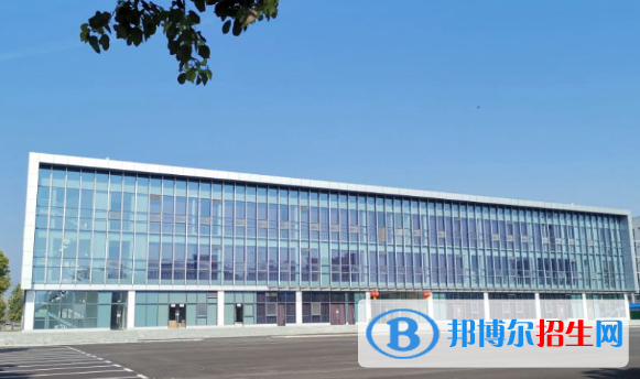 湖北國土資源職業(yè)學院3