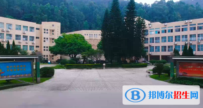 廣州番禺職業(yè)技術(shù)學(xué)院2020年學(xué)費(fèi)、收費(fèi)多少