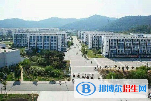 蘇州經(jīng)貿(mào)職業(yè)技術(shù)學(xué)院怎么樣、好不好