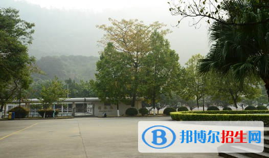 深圳東方英文書院2023年報(bào)名條件、招生要求、招生對象