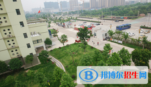 蕪湖京師職業(yè)學(xué)校2020年報名條件、招生要求、招生對象