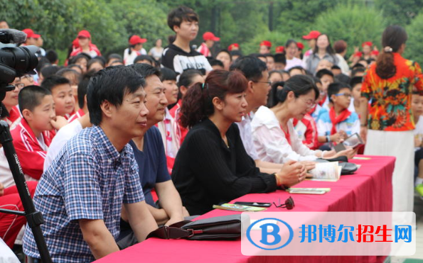  西藏民族學(xué)附屬中2020年學(xué)費(fèi)、收費(fèi)多少