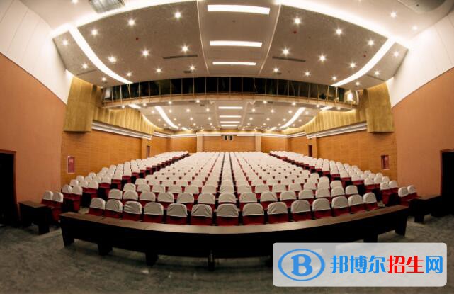 重慶傳媒職業(yè)學院2020年招生辦聯(lián)系電話