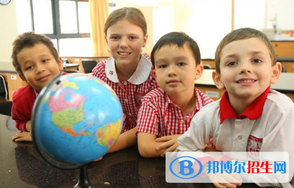 廣州加拿大國際學校(CIS)初中部網(wǎng)站網(wǎng)址