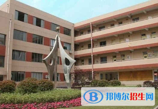 咸陽(yáng)灃東中學(xué)2020年招生辦聯(lián)系電話